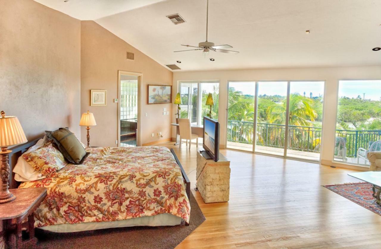 Sea Otter Villa Sanibel Room photo